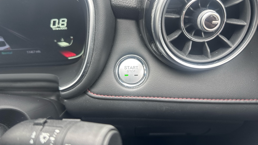 MG HS 1.5 T-GDI Exclusive 5dr DCT Petrol Hatchback - Image 38