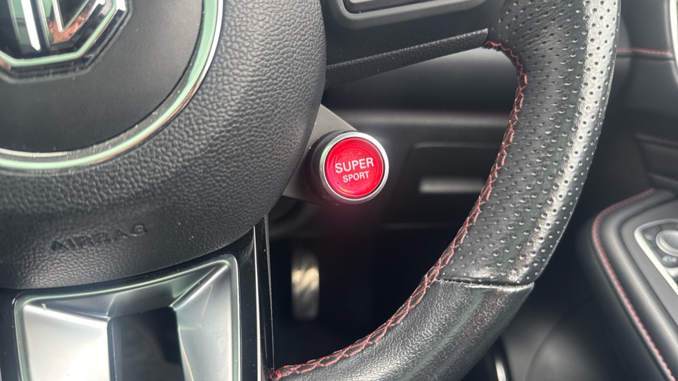 MG HS 1.5 T-GDI Exclusive 5dr DCT Petrol Hatchback - Image 50