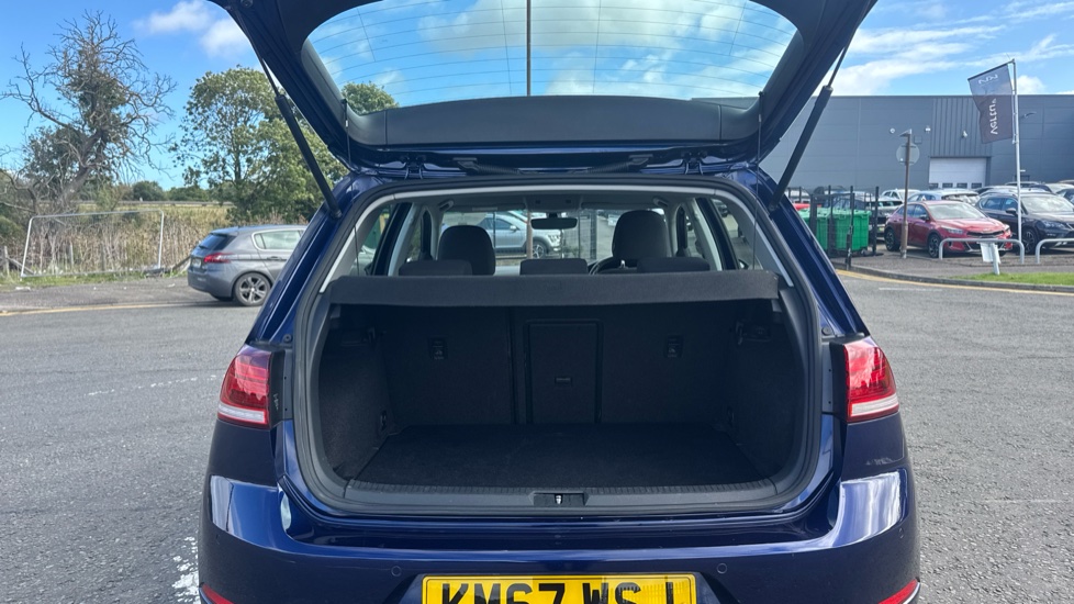 Volkswagen Golf 1.0 TSI 110 SE [Nav] 5dr Petrol Hatchback - Image 4