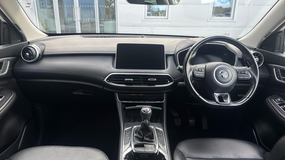 MG HS 1.5 T-GDI Trophy 5dr Petrol Hatchback - Image 10
