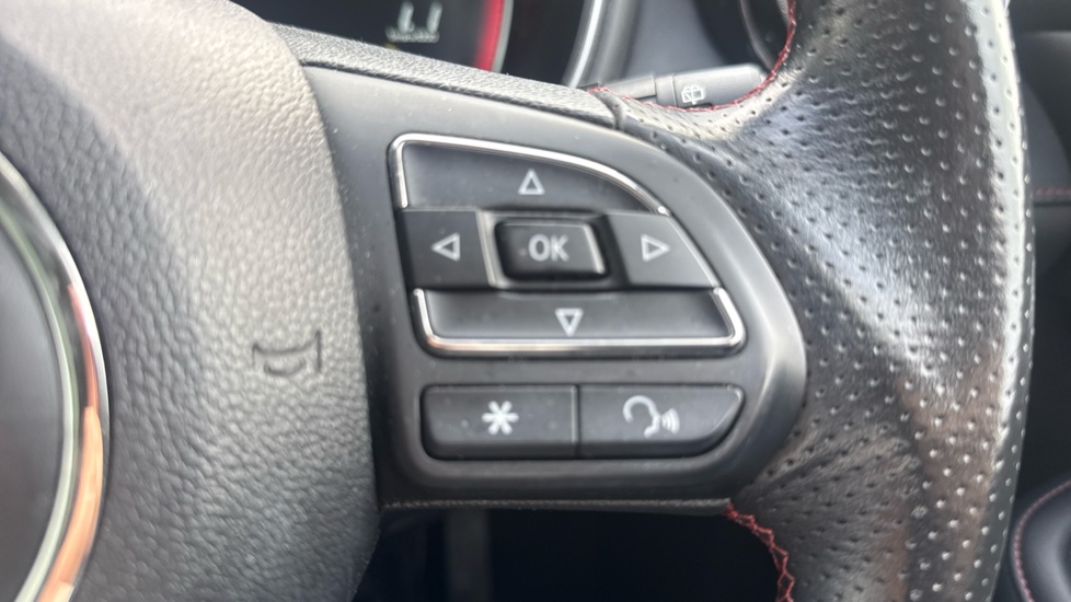 MG HS 1.5 T-GDI Trophy 5dr Petrol Hatchback - Image 40