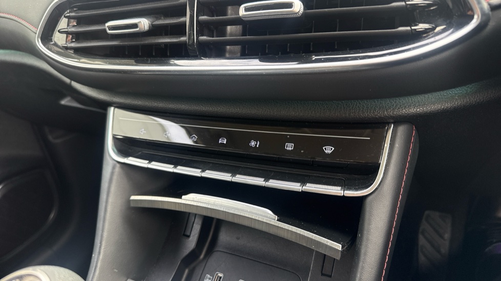 MG HS 1.5 T-GDI Trophy 5dr Petrol Hatchback - Image 46