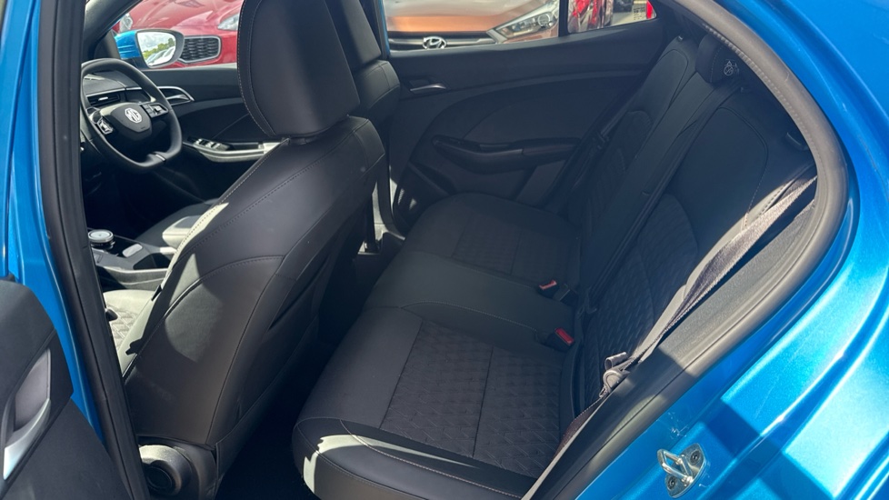 MG MG3 1.5 Hybrid Trophy 5dr Auto Hybrid Hatchback - Image 16