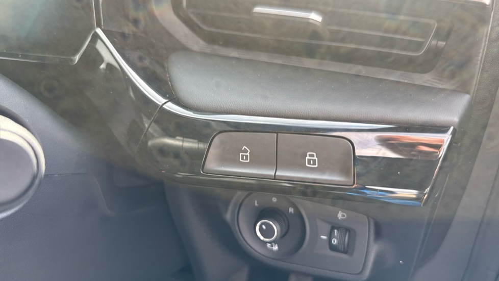 MG MG3 1.5 Hybrid Trophy 5dr Auto Hybrid Hatchback - Image 39