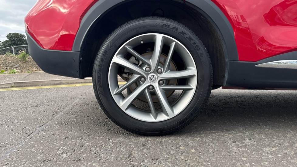 MG HS 1.5 T-GDI Excite 5dr DCT Petrol Hatchback - Image 7