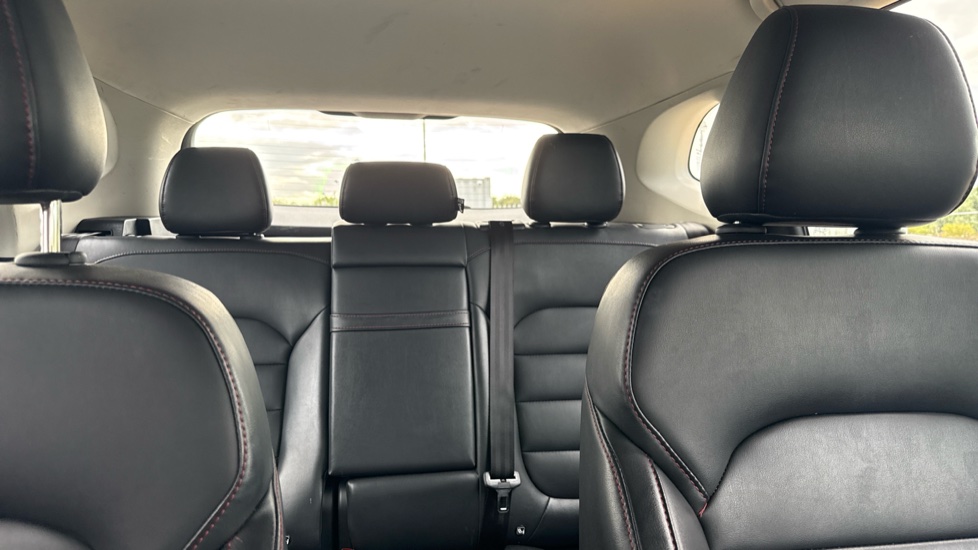 MG HS 1.5 T-GDI Excite 5dr DCT Petrol Hatchback - Image 15