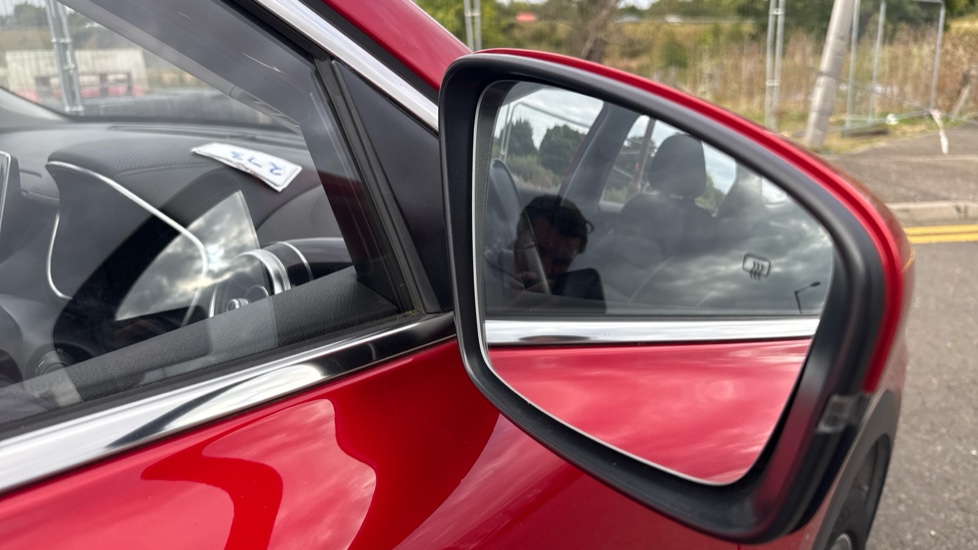 MG HS 1.5 T-GDI Excite 5dr DCT Petrol Hatchback - Image 21