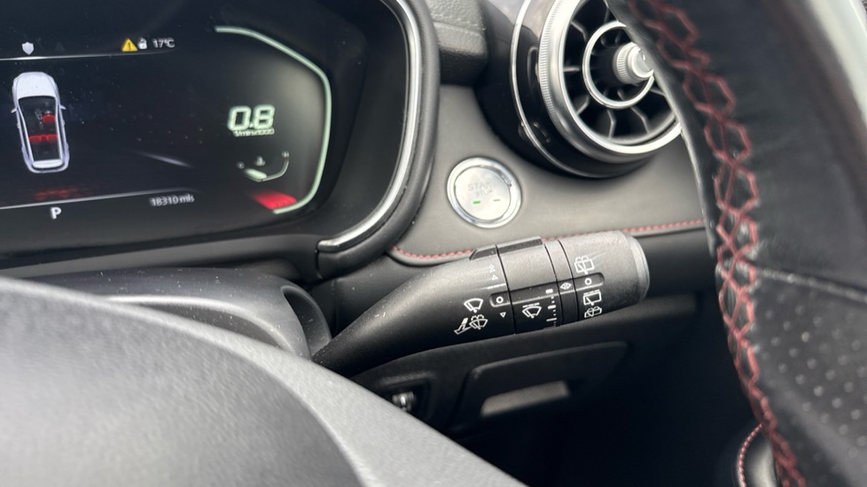 MG HS 1.5 T-GDI Excite 5dr DCT Petrol Hatchback - Image 31