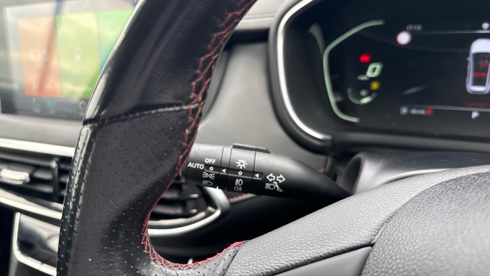 MG HS 1.5 T-GDI Excite 5dr DCT Petrol Hatchback - Image 33