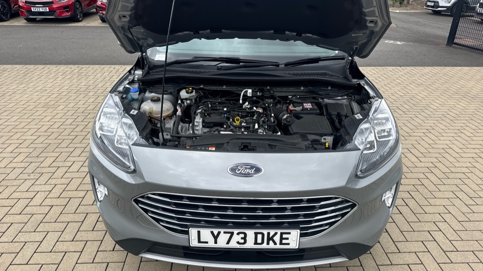 Ford Kuga 1.5 EcoBoost 150 Titanium Edition 5dr Petrol Estate - Image 8