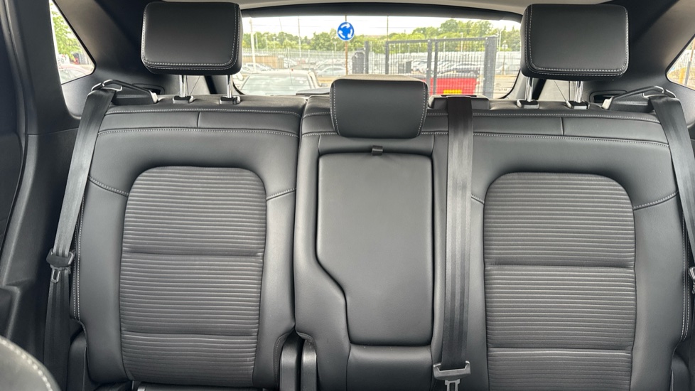 Ford Kuga 1.5 EcoBoost 150 Titanium Edition 5dr Petrol Estate - Image 15