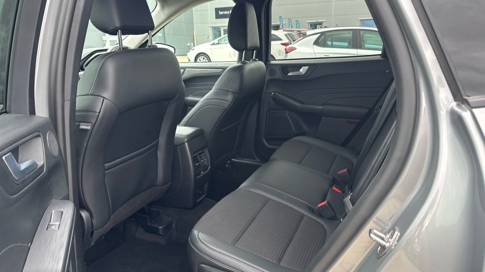 Ford Kuga 1.5 EcoBoost 150 Titanium Edition 5dr Petrol Estate - Image 16