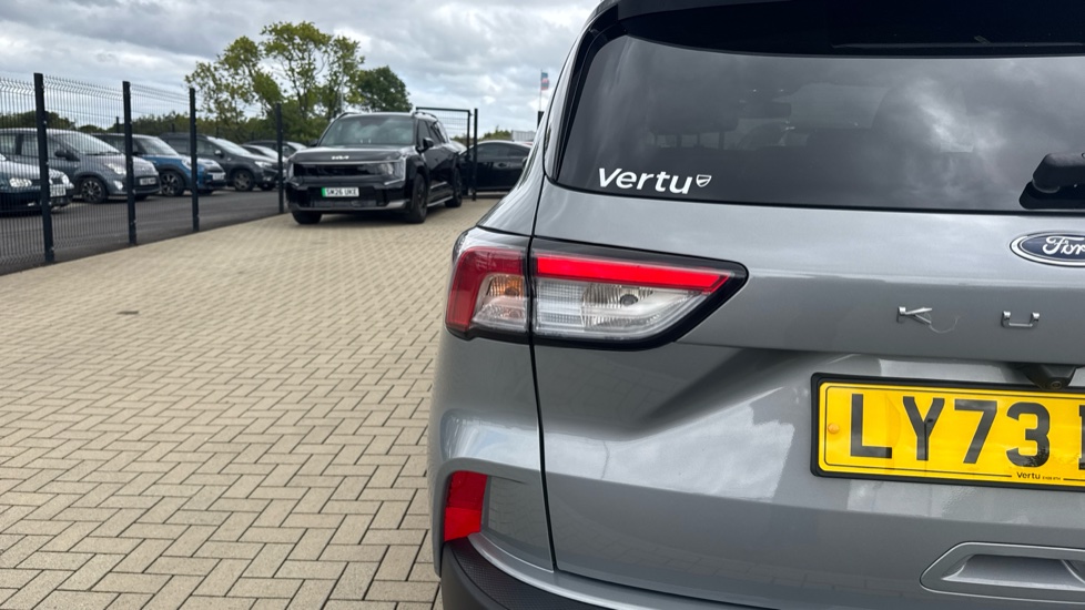 Ford Kuga 1.5 EcoBoost 150 Titanium Edition 5dr Petrol Estate - Image 24