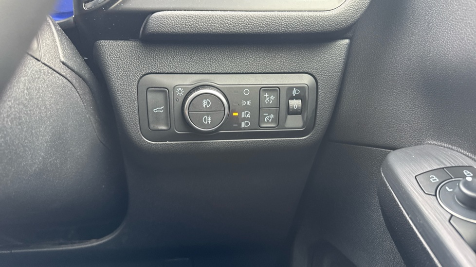 Ford Kuga 1.5 EcoBoost 150 Titanium Edition 5dr Petrol Estate - Image 36
