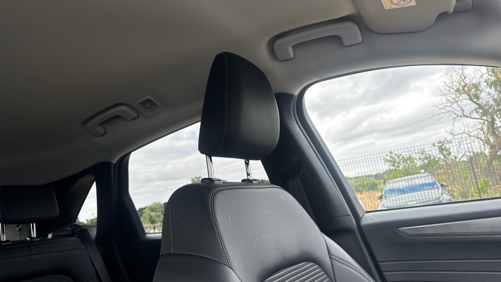 Ford Kuga 1.5 EcoBoost 150 Titanium Edition 5dr Petrol Estate - Image 45