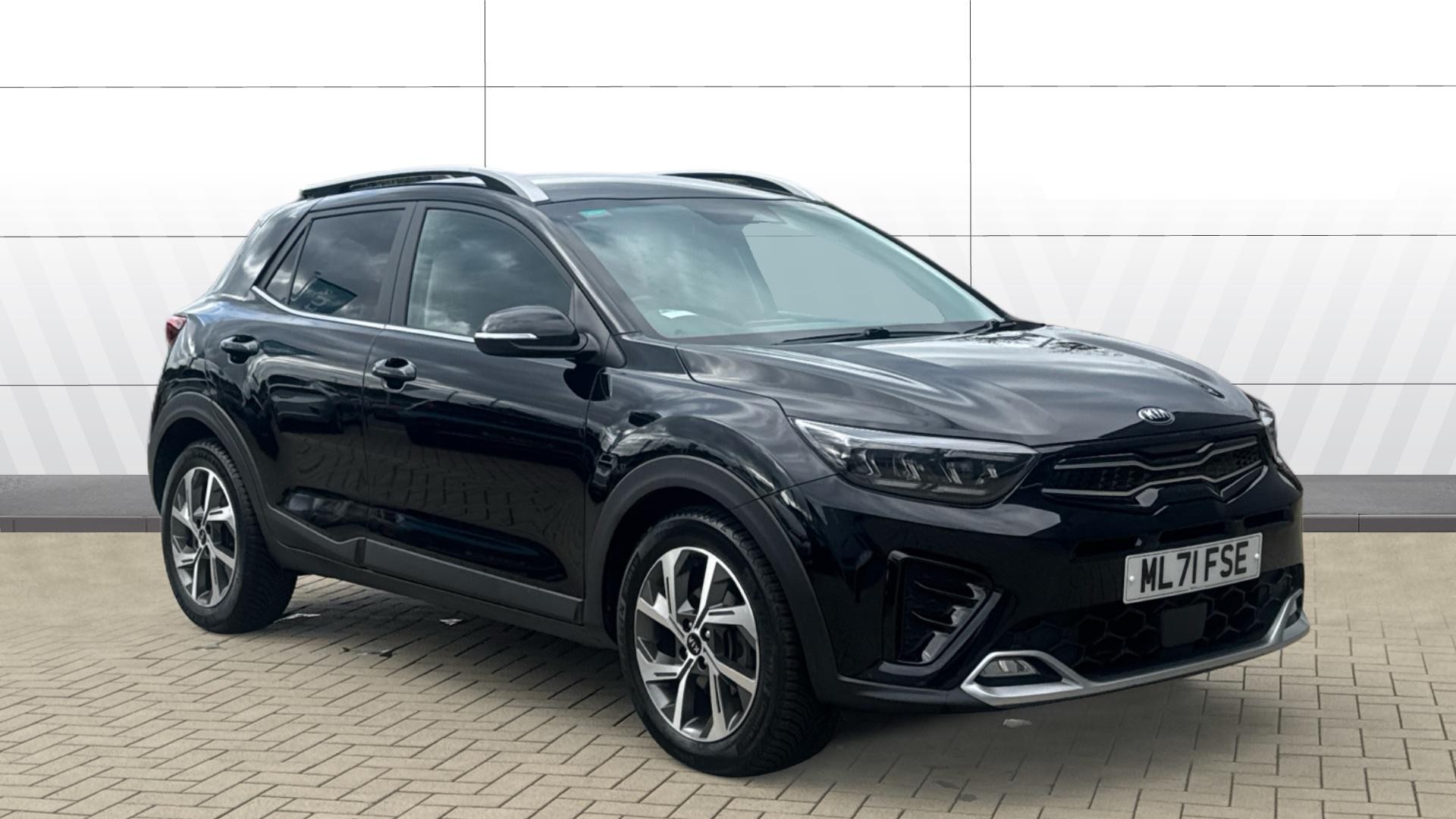 Kia Stonic listing photo