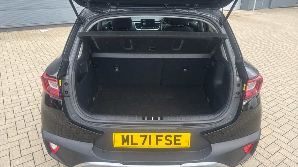 Kia Stonic 1.0T GDi 48V GT-Line 5dr Petrol Estate - Image 4