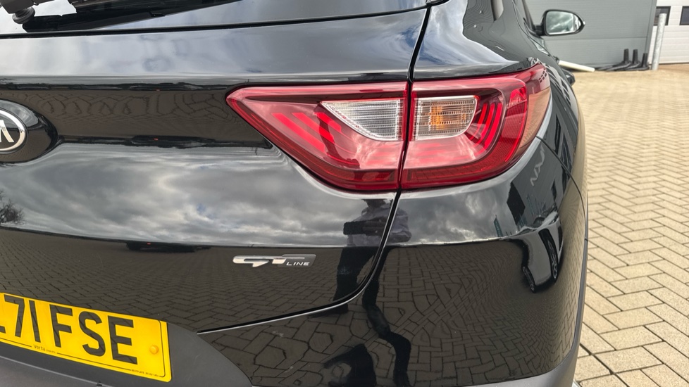 Kia Stonic 1.0T GDi 48V GT-Line 5dr Petrol Estate - Image 23