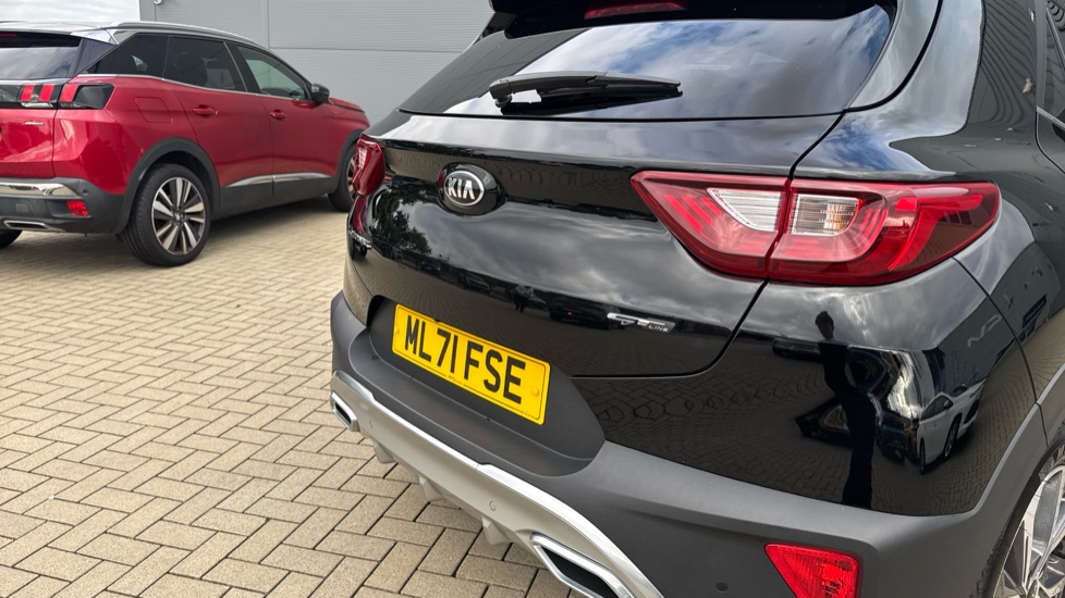 Kia Stonic 1.0T GDi 48V GT-Line 5dr Petrol Estate - Image 24