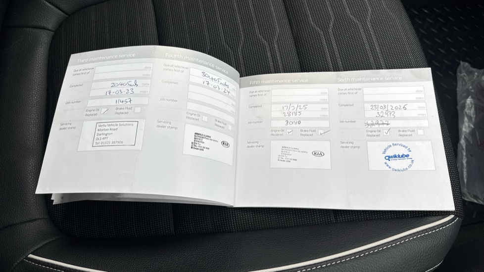 Kia Stonic 1.0T GDi 48V GT-Line 5dr Petrol Estate - Image 30