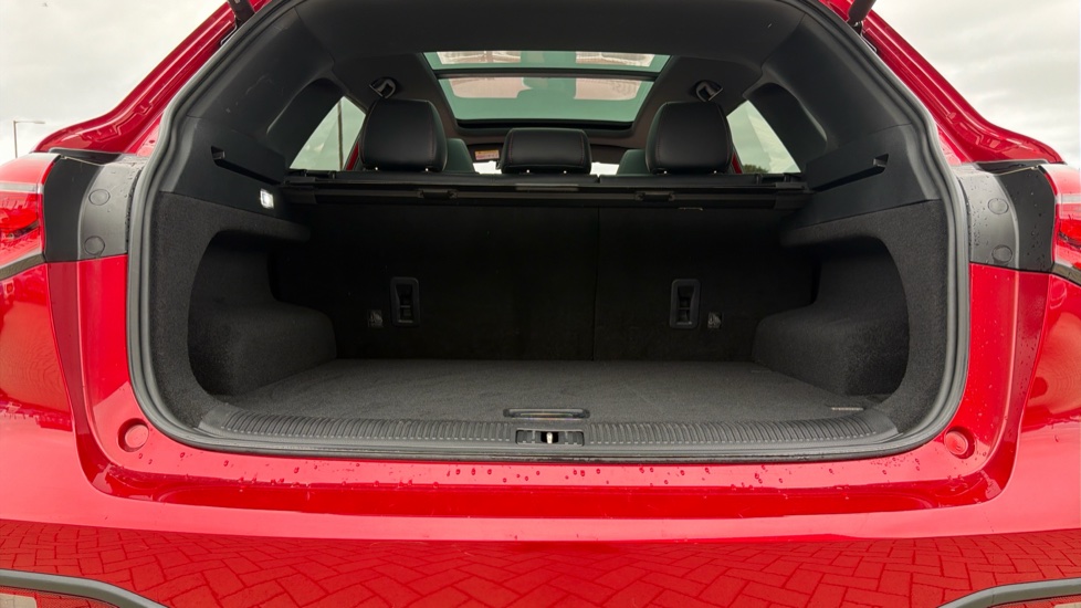 MG HS 1.5 T-GDI Exclusive 5dr DCT Petrol Hatchback - Image 4