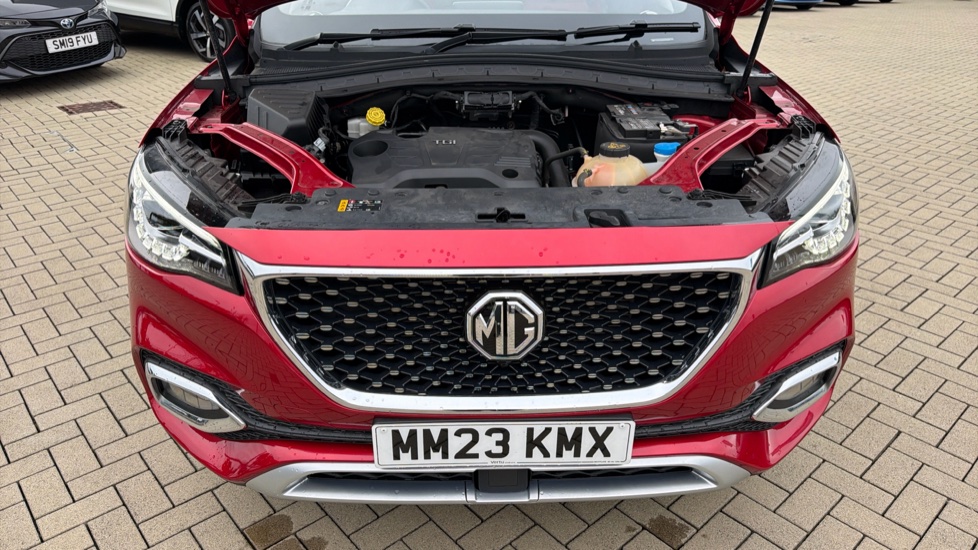 MG HS 1.5 T-GDI Exclusive 5dr DCT Petrol Hatchback - Image 8