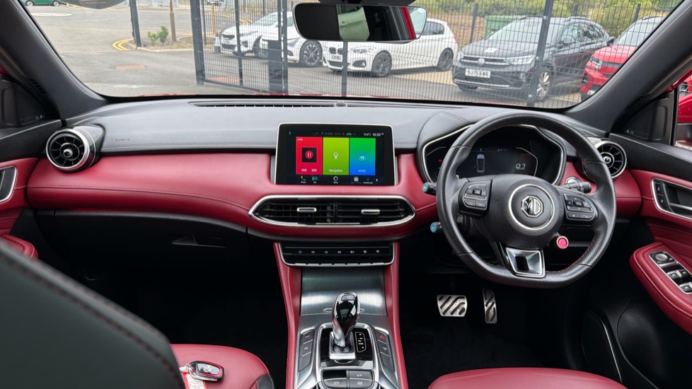 MG HS 1.5 T-GDI Exclusive 5dr DCT Petrol Hatchback - Image 10