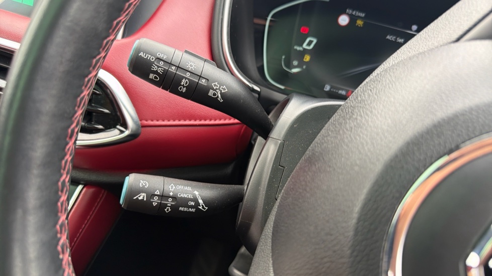 MG HS 1.5 T-GDI Exclusive 5dr DCT Petrol Hatchback - Image 30