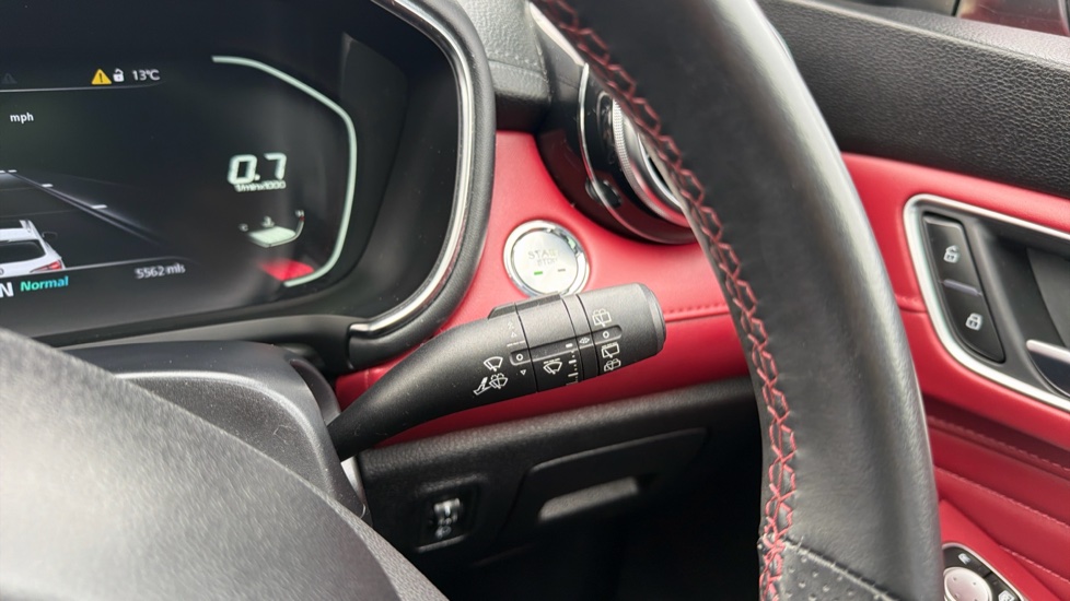 MG HS 1.5 T-GDI Exclusive 5dr DCT Petrol Hatchback - Image 31
