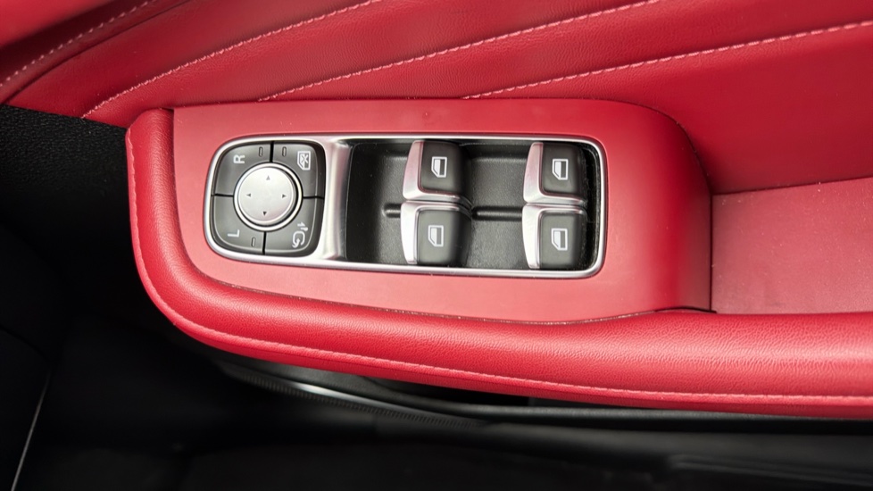 MG HS 1.5 T-GDI Exclusive 5dr DCT Petrol Hatchback - Image 37