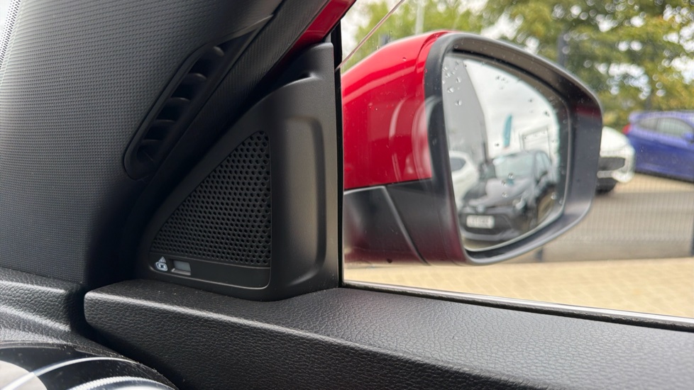 MG HS 1.5 T-GDI Exclusive 5dr DCT Petrol Hatchback - Image 38