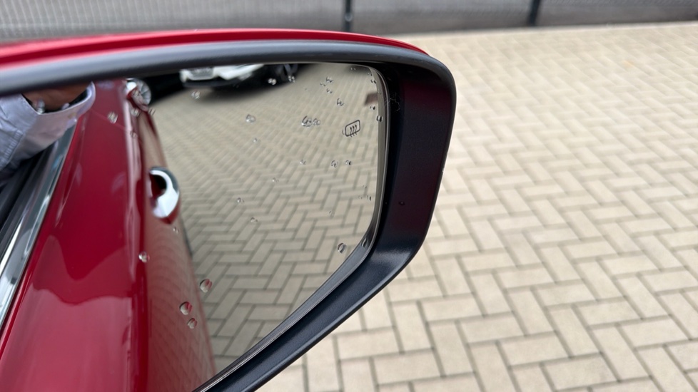 MG HS 1.5 T-GDI Exclusive 5dr DCT Petrol Hatchback - Image 39