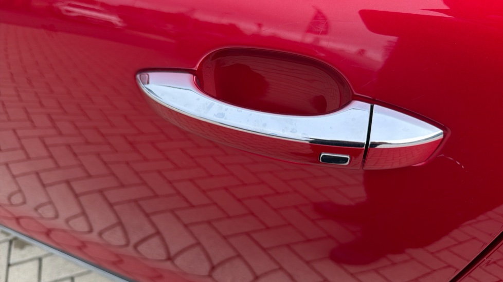 MG HS 1.5 T-GDI Exclusive 5dr DCT Petrol Hatchback - Image 49