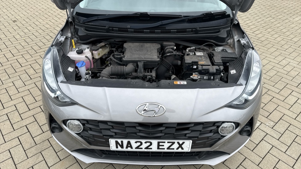 Hyundai i10 1.0 MPi SE Connect 5dr Auto Petrol Hatchback - Image 8