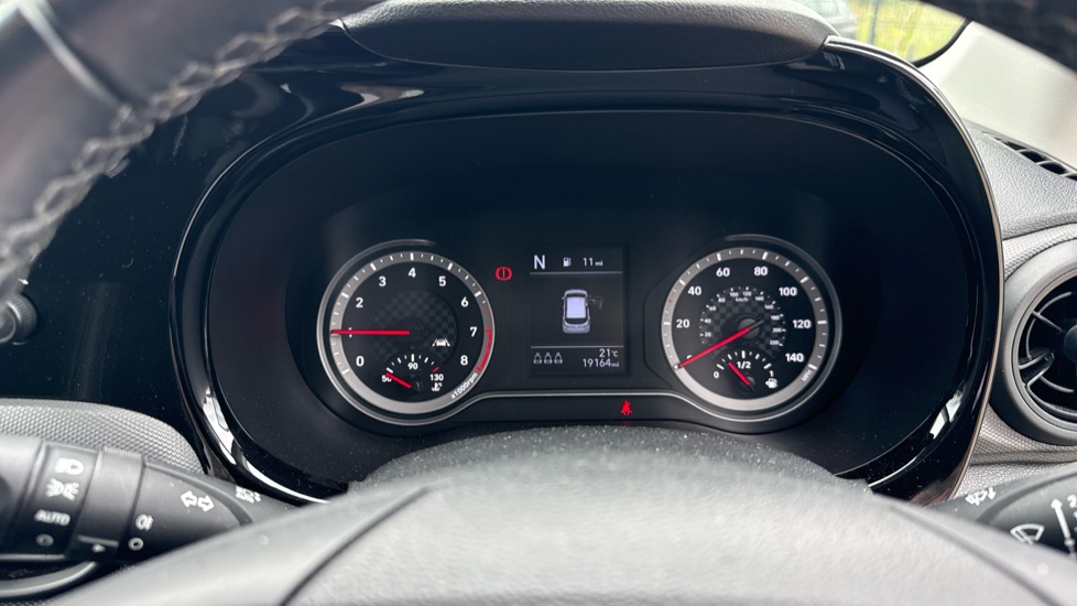 Hyundai i10 1.0 MPi SE Connect 5dr Auto Petrol Hatchback - Image 18