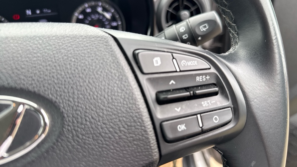 Hyundai i10 1.0 MPi SE Connect 5dr Auto Petrol Hatchback - Image 26