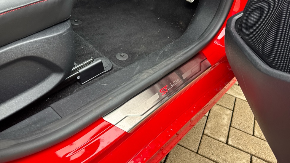 Ford Fiesta 1.0 EcoBoost Hybrid mHEV 125 ST-Line X 5dr Petrol Hatchback - Image 27
