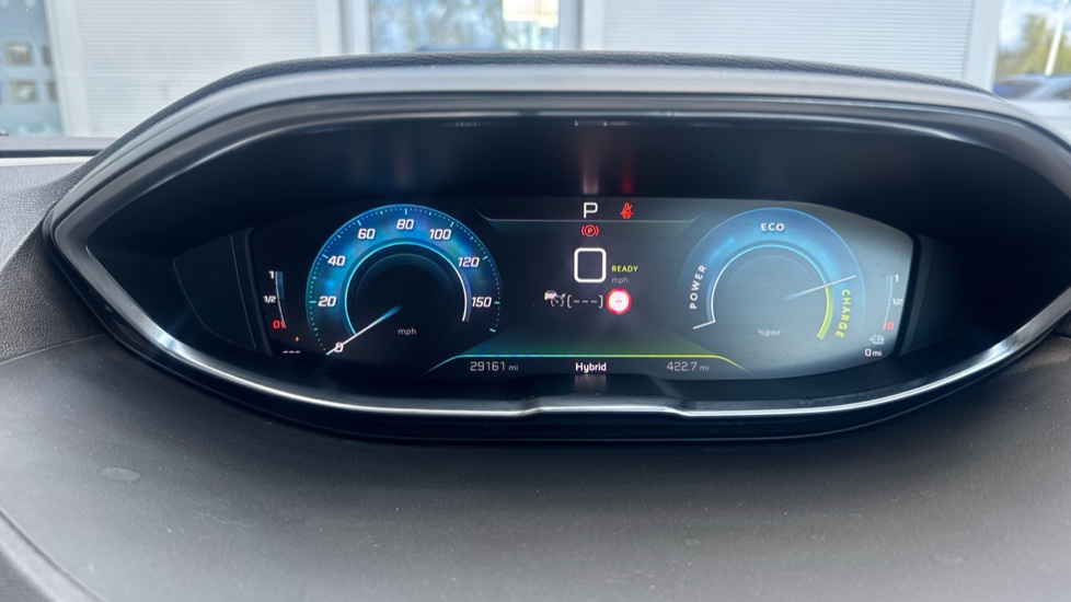 Peugeot 3008 1.6 Hybrid4 300 GT 5dr e-EAT8 Estate - Image 18