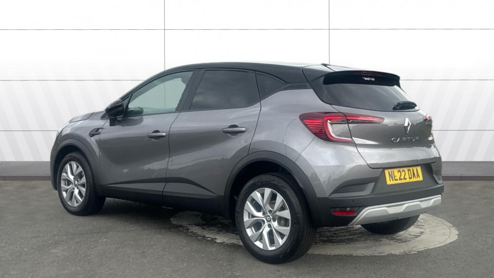 Renault Captur 1.3 TCE 140 Iconic 5dr Petrol Hatchback - Image 2
