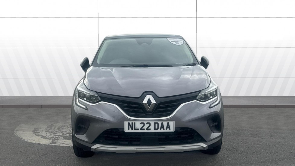 Renault Captur 1.3 TCE 140 Iconic 5dr Petrol Hatchback - Image 3