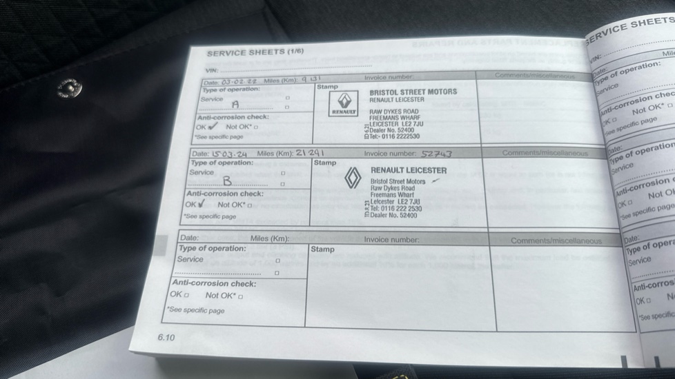 Renault Captur 1.3 TCE 140 Iconic 5dr Petrol Hatchback - Image 48