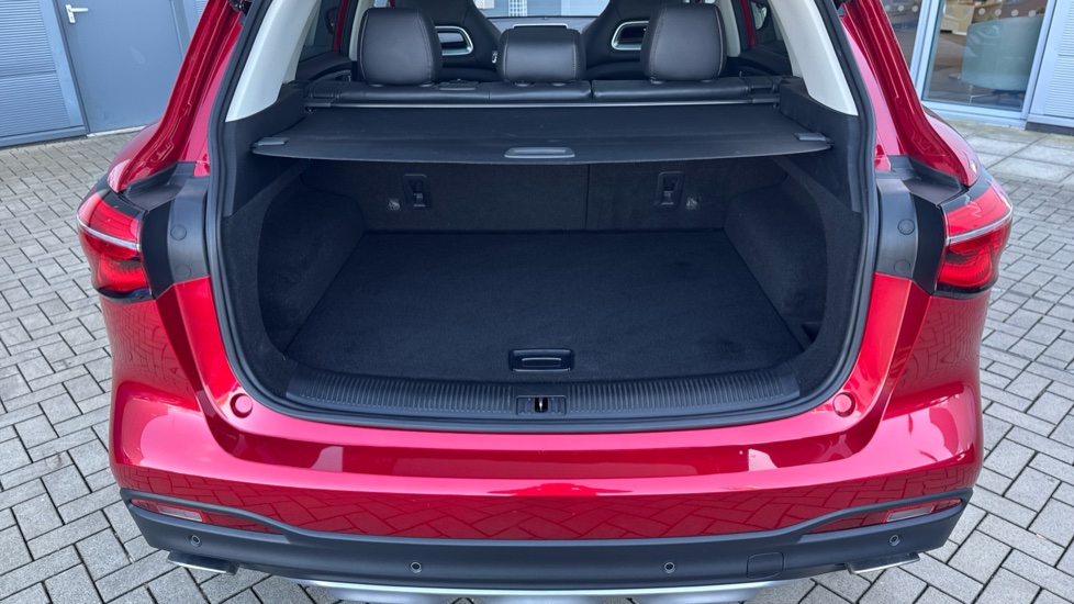 MG HS 1.5 T-GDI Exclusive 5dr Petrol Hatchback - Image 4