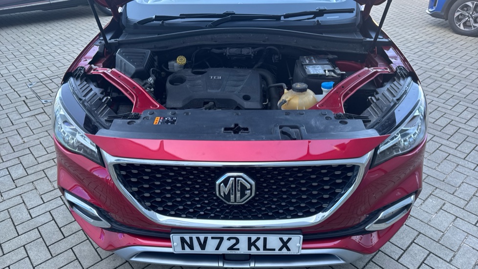 MG HS 1.5 T-GDI Exclusive 5dr Petrol Hatchback - Image 8