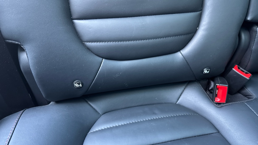 MG HS 1.5 T-GDI Exclusive 5dr Petrol Hatchback - Image 33
