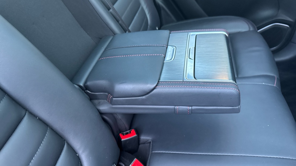 MG HS 1.5 T-GDI Exclusive 5dr Petrol Hatchback - Image 34