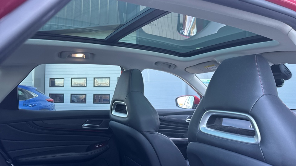 MG HS 1.5 T-GDI Exclusive 5dr Petrol Hatchback - Image 36