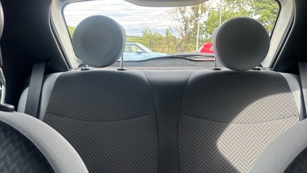 Fiat 500 1.2 Pop 3dr Petrol Hatchback - Image 15
