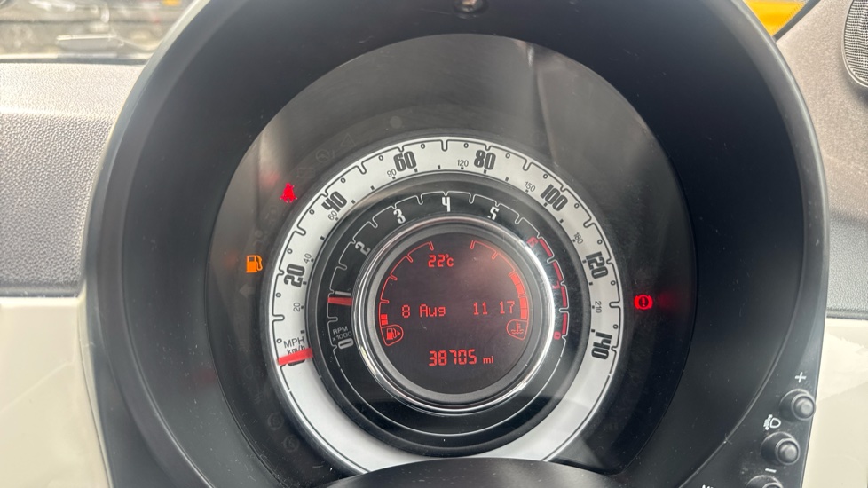 Fiat 500 1.2 Pop 3dr Petrol Hatchback - Image 18