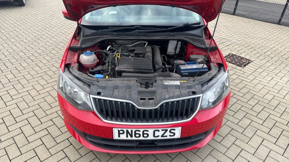 Skoda Fabia 1.2 TSI 90 SE 5dr Petrol Hatchback - Image 8