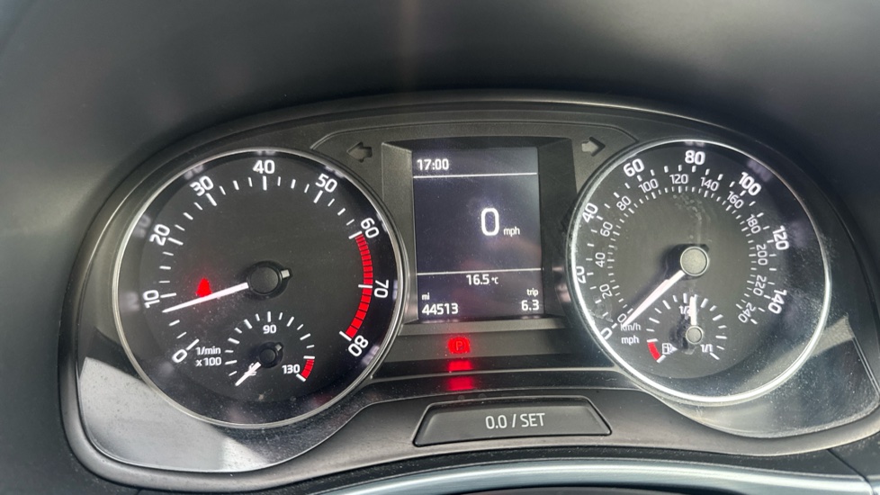 Skoda Fabia 1.2 TSI 90 SE 5dr Petrol Hatchback - Image 18